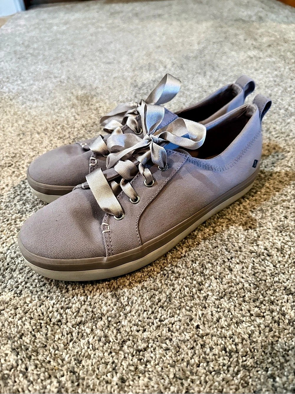 Sperry Sneaker with Lace Ribbon